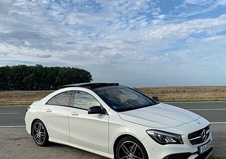 Mercedes-Benz CLA 200 AMG Line AMG Line