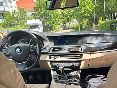 BMW 523i Touring -