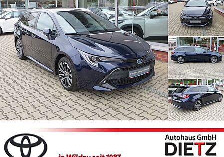 Toyota Corolla 1.8 Hybrid Team D AHK & Allwetterreifen