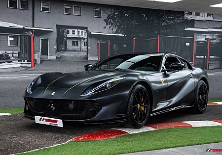 Ferrari 812 6.5 V12 Superfast DCT F1