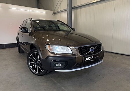Volvo XC 70 XC70 D5 AWD*BlackEdition*BiXenon*DesignPkt.*AHK*