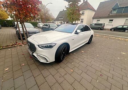 Mercedes-Benz S 63 AMG Mercedes-AMG S 63 E Performance L M...