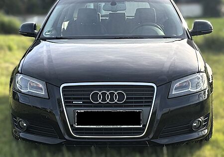 Audi A3 2.0 TDI 170 PS quattro Ambition Navi PDC SHZ