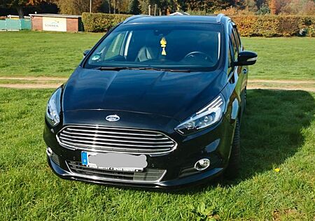 Ford S-Max 2,0 140kW Titanium Auto Titanium LED um