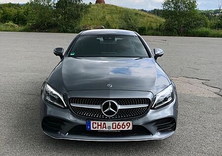 Mercedes-Benz C 300 Coupe Autom. -