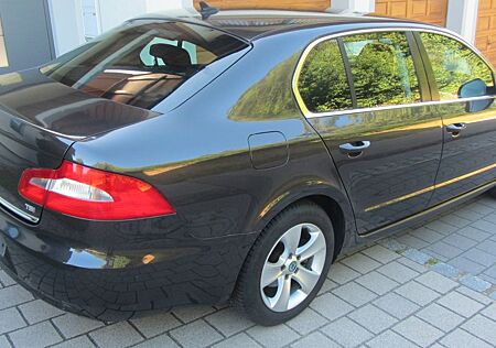 Skoda Superb 1.8 TSI DSG Ambition in TOP-Zustand