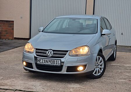 VW Jetta Volkswagen 2.0 FSI Automatik Comfortline 1te hand