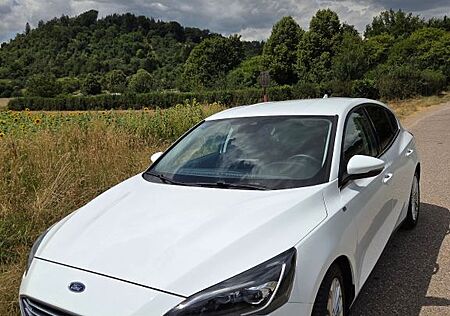 Ford Focus 1,0 EcoBoost 92kW Titanium Automatik