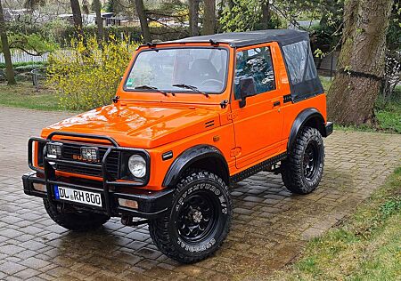 Suzuki SJ Samurai Deluxe Cabrio Deluxe