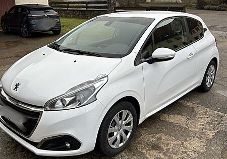 Peugeot 208 1.2 Active PureTech 82 Active