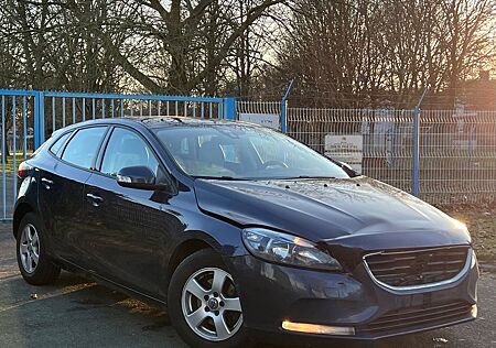 Volvo V40 D2 -