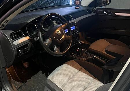 Skoda Superb 2.0 TDI 125kW Ambition Combi Ambition