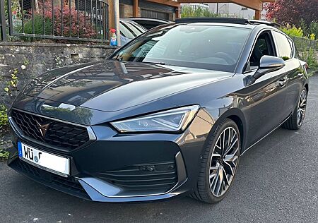 Cupra Leon 2.0 TSI VZ MATRIX+PANO+Ass-XL+8-fach bereif
