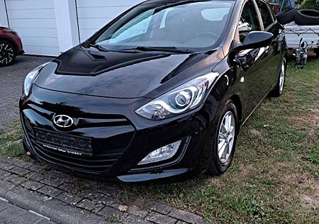 Hyundai i30 1.6 CRDi 81kW FIFA World Cup EDITION FIF...