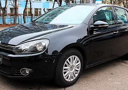 VW Golf Volkswagen VI Comfortline PDC* 8 FACH-BEREIFT* EURO 5