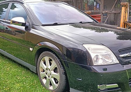Opel Signum 3.0 V6 CDTI -