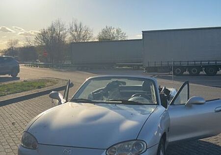 Mazda MX-5 1.6 16V 1.6 / Werkstattgeprüft / Tüv Neu
