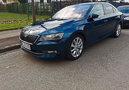 Skoda Superb 2.0 TDI SCR DSG Style Style