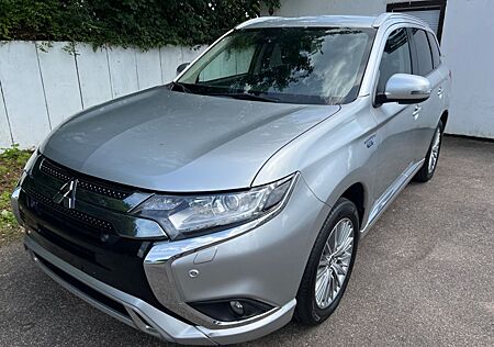 Mitsubishi Plug in Hybrid Outlander Plug-in Hybrid Outlander