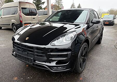 Porsche Macan Turbo 21 Zoll Panorama ACC Sportauspuff