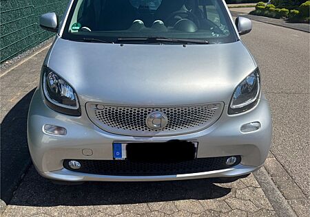 Smart ForTwo coupé 66kW - Kamera - Klima - Pano - SHZ