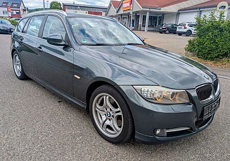 BMW 320d Touring Edition Panorama Automatik