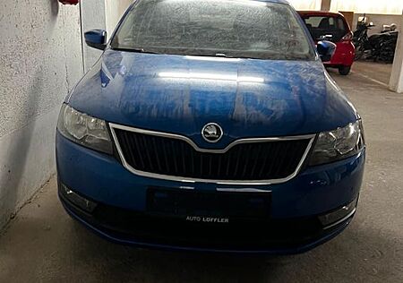 Skoda Rapid 1.0 TSI Active Spaceback Active - HU NEU?