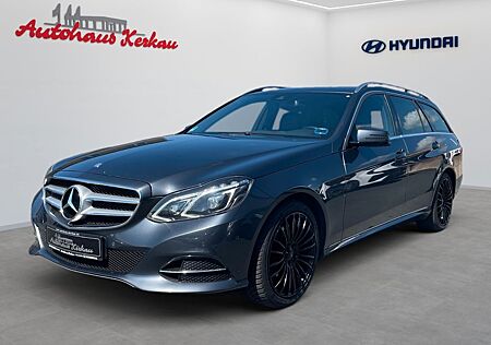 Mercedes-Benz E 250 T-Modell *EXPORT*1HD*AHK*WR*SR*Pano*
