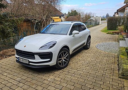 Porsche Macan Surround View AHK 14-Wege Sitze Panorama