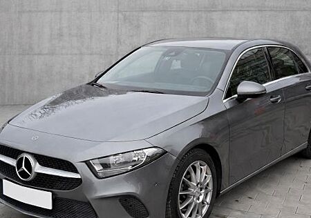 Mercedes-Benz A 220 A 200 Automatik