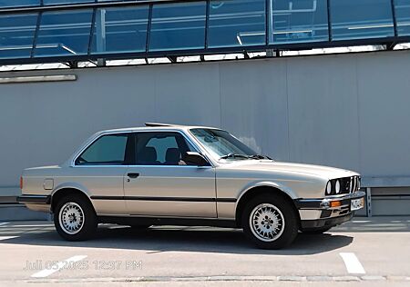 BMW 320i original 58.000 km 1. Hand Bj. 85