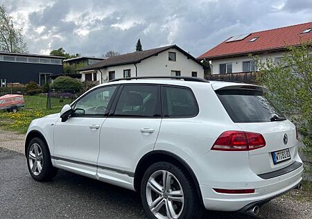 VW Touareg Volkswagen 3.0 V6 TDI Tiptr Exclusive BMot Tech...