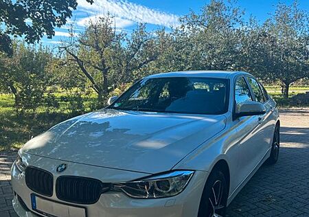 BMW 320d xDrive -*Automatik *HUD*Allrad*
