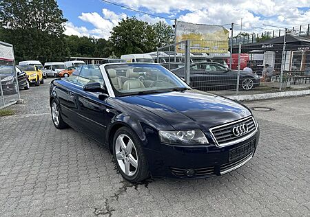 Audi A4 3.0i V6 Cabrio Leder Klimaauto. PDC Tüv Neu