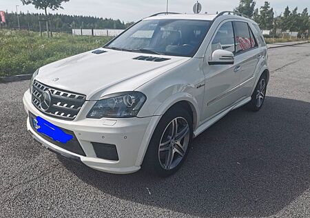Mercedes-Benz ML 63 AMG 4MATIC AMG