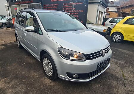 VW Touran Volkswagen -1,6 DIESEL/EURO 5/77KW/SCHECKHEFT-