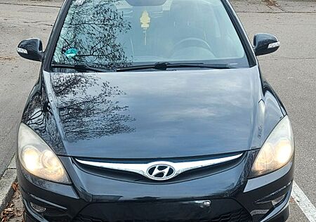 Hyundai i30 1.6 CRDi 66 kW Classic Classic