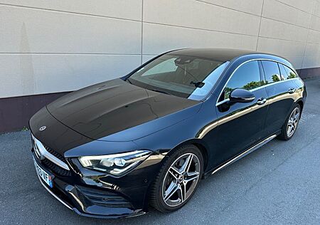 Mercedes-Benz CLA 200 Shooting Brake CLA 200 AMG Line Kanera Leder LED