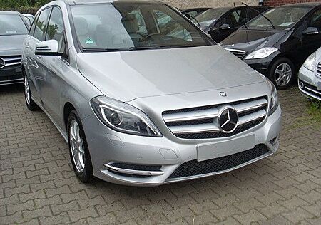 Mercedes-Benz B 200 Automatik / Panoramadach / AHK