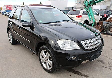 Mercedes-Benz ML 320 ML 320CDI*SPORTPAKET*ALCANTARA*NAVI*AHK*LUFT*19°