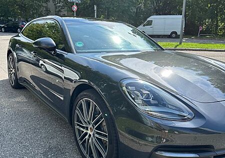 Porsche Panamera 4 Sport Turismo -