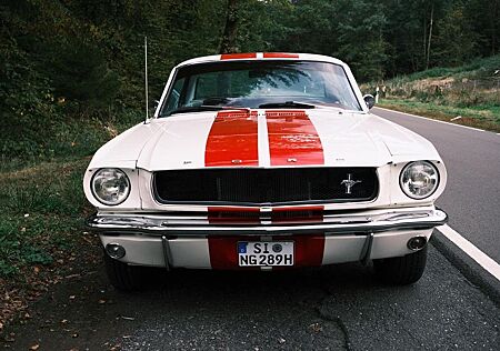Ford Mustang 1965 - technisch erneuert