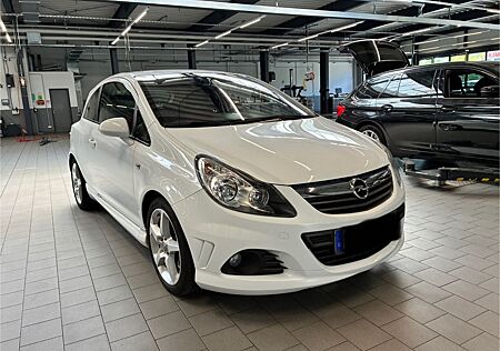 Opel Corsa 1.6 Turbo GSi /SERVICE NEU/BREMBO