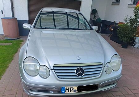 Mercedes-Benz CL 200