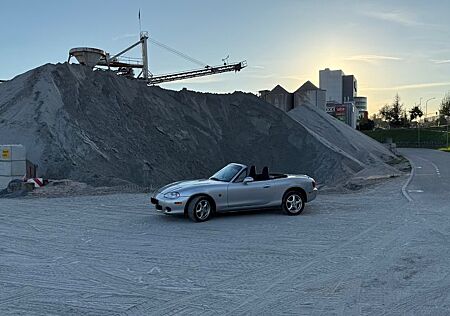 Mazda MX-5 1.9 16V Autom. 1.9