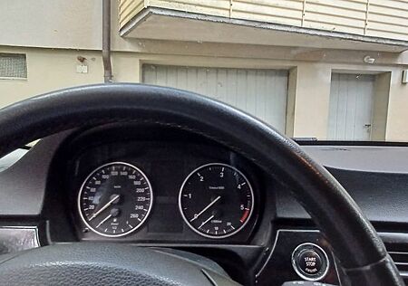 BMW 318d Touring Edition Exclusive