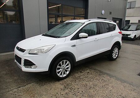 Ford Kuga Titanium Navi, Standh., Kamera, AHK !!!