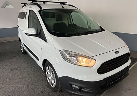 Ford Transit Courier Navi PDC