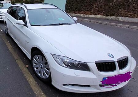 BMW 320i touring -