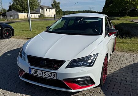 Seat Leon 1.4 TSI - TÜV und Reifen neu